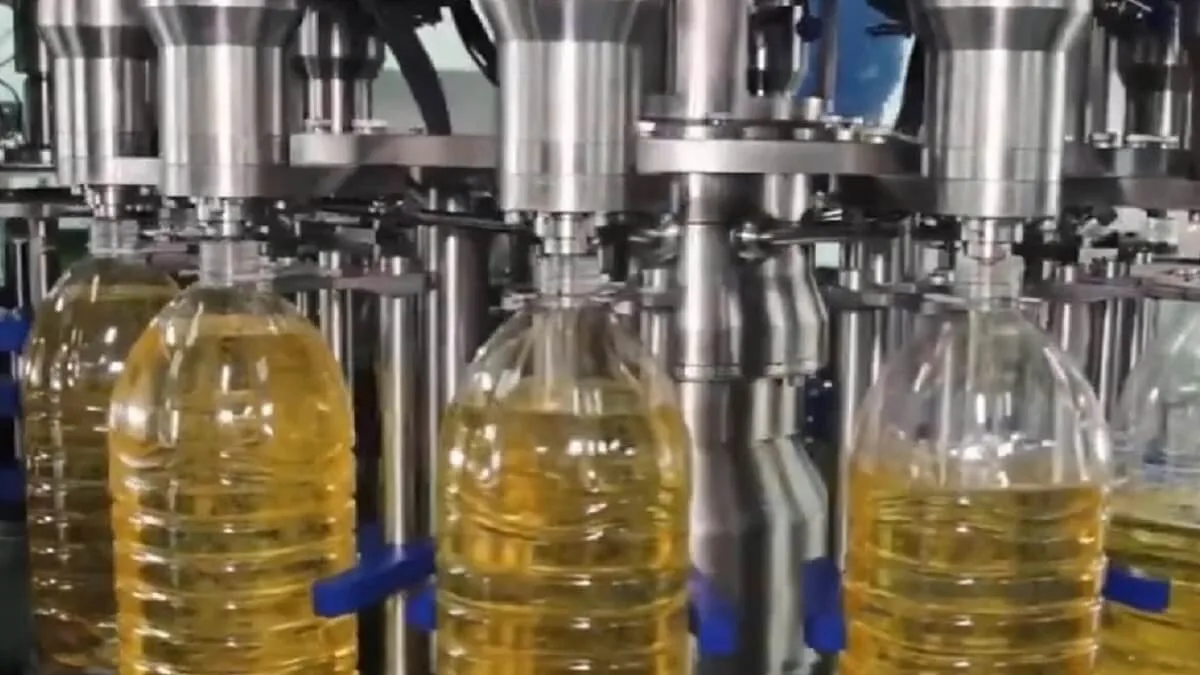 Industri kelapa sawit Indonesia menghadapi tantangan ketertelusuran sambil berinovasi dengan energi terbarukan. Baca selengkapnya di beritaekonomi.id. 🌱🌍 #IndustriIndonesia #EnergiTerbarukan #KelapaSawit