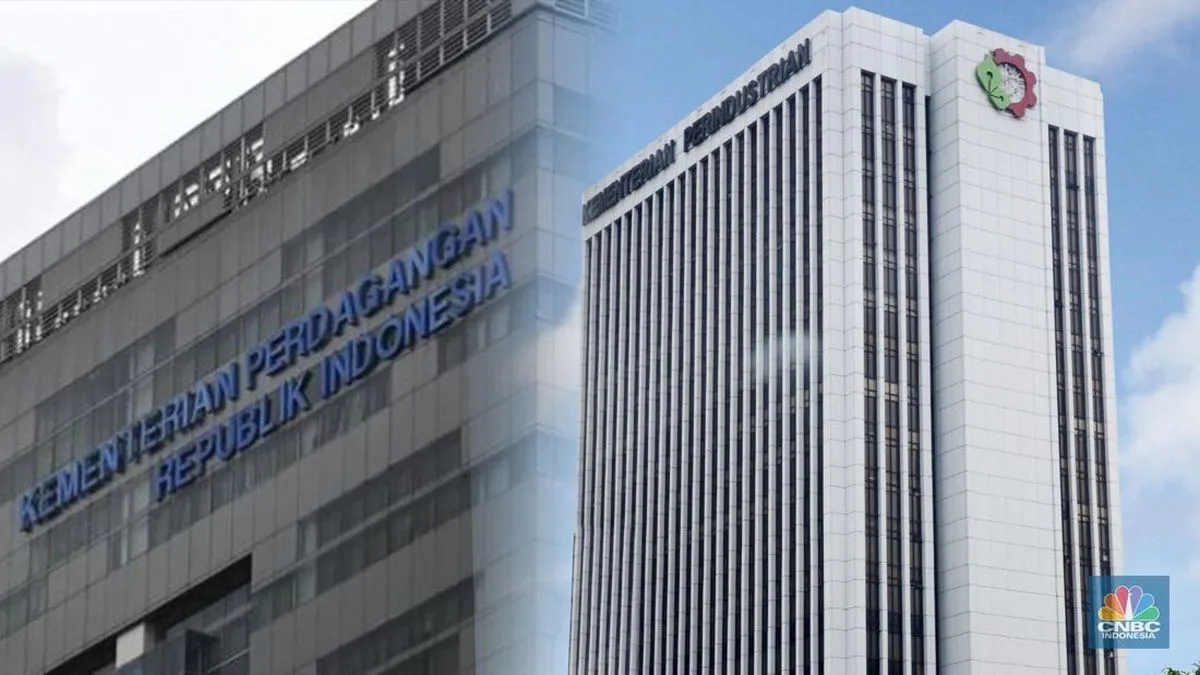 DJP bersiap terapkan pajak untuk marketplace dan menekan kebocoran pajak dari maskapai asing. Baca selengkapnya di beritaekonomi.id. ✈️💼 #Pajak #EkonomiIndonesia #BisnisIndonesia